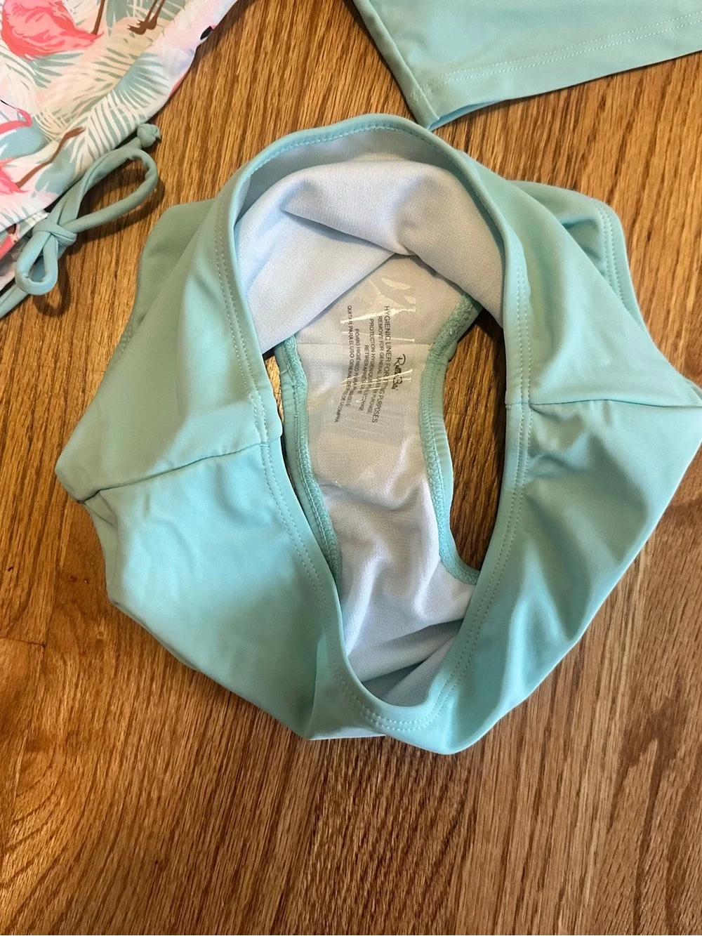NWT Flamingo Cropped Long Sleeve Rash Guard 3-Piece Swimsuit size 12